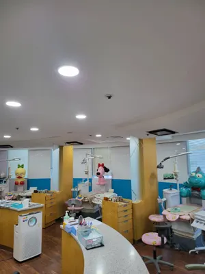 아이사랑치과의원 — 업체가 네이버 플레이스에 올린 사진 1