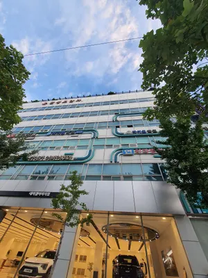 대치연치과의원 — 업체가 네이버 플레이스에 올린 사진 2