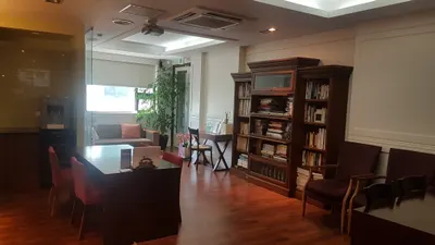 오킴스치과의원 — 업체가 네이버 플레이스에 올린 사진 2
