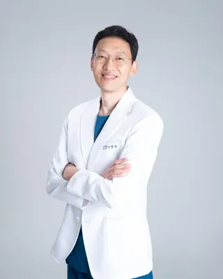 스마일치과의원 — 업체가 네이버 플레이스에 올린 사진 1