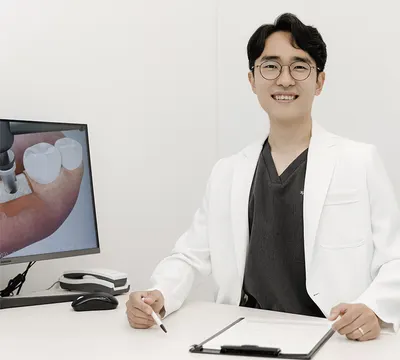 채움치과의원 — 업체가 네이버 플레이스에 올린 사진 1