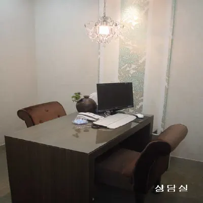플랜트치과의원 — 업체가 네이버 플레이스에 올린 사진 2