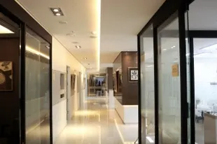 하이엘치과의원 — 업체가 네이버 플레이스에 올린 사진 3