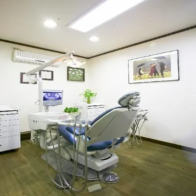 이맑은치과의원 — 업체가 네이버 플레이스에 올린 사진 2
