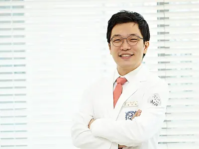 정으로가는치과의원 — 업체가 네이버 플레이스에 올린 사진 3