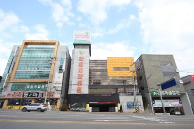 라온치과병원 — 업체가 네이버 플레이스에 올린 사진 1