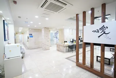 천안모아치과의원 — 업체가 네이버 플레이스에 올린 사진 1