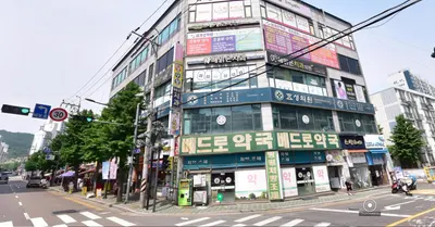 해맑은치과의원 — 업체가 네이버 플레이스에 올린 사진 1