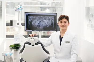 스마일강치과의원 — 업체가 네이버 플레이스에 올린 사진 3