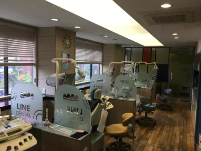 라인치과의원 — 업체가 네이버 플레이스에 올린 사진 2