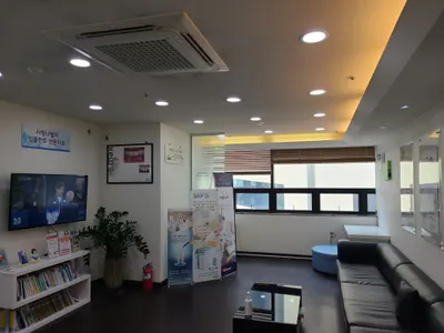 행복한치과의원 — 업체가 네이버 플레이스에 올린 사진 2