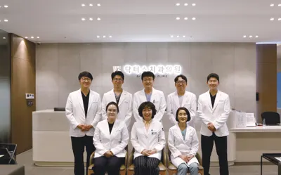 닥터스치과의원 — 업체가 네이버 플레이스에 올린 사진 1