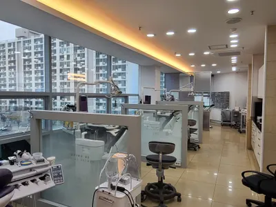 연합수치과의원 — 업체가 네이버 플레이스에 올린 사진 3
