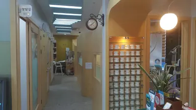 이랑사랑치과의원 — 업체가 네이버 플레이스에 올린 사진 2