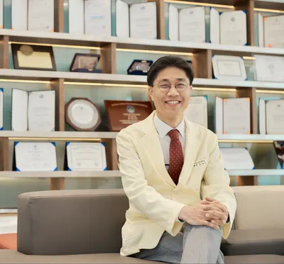 플란트앤와이필치과의원 — 업체가 네이버 플레이스에 올린 사진 1