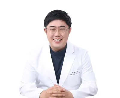 아이오치과의원 — 업체가 네이버 플레이스에 올린 사진 1