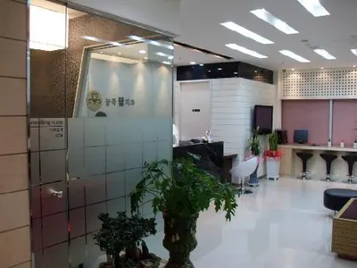 능곡웰치과의원 — 업체가 네이버 플레이스에 올린 사진 3
