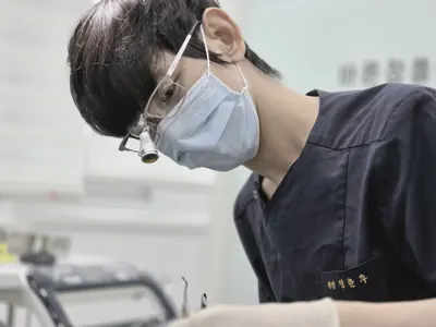 바른정플란트치과의원 — 업체가 네이버 플레이스에 올린 사진 3