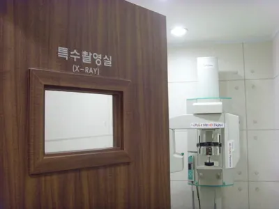 닥터스마일치과의원 — 업체가 네이버 플레이스에 올린 사진 3