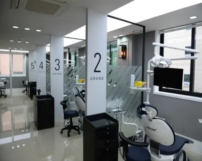 그랜드치과병원 — 업체가 네이버 플레이스에 올린 사진 3