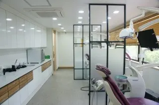 하안봄치과의원 — 업체가 네이버 플레이스에 올린 사진 3