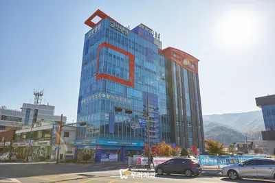 우리치과의원 — 업체가 네이버 플레이스에 올린 사진 1
