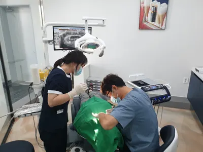 오치탑치과의원 — 업체가 네이버 플레이스에 올린 사진 1