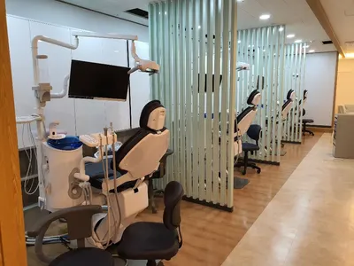 서울허브치과의원 — 업체가 네이버 플레이스에 올린 사진 3