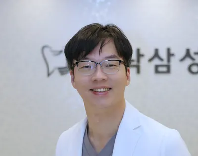 가락삼성치과의원 — 업체가 네이버 플레이스에 올린 사진 2
