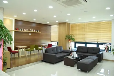 미소지음치과의원 — 업체가 네이버 플레이스에 올린 사진 1