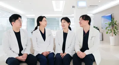 연세미소애치과의원 — 업체가 네이버 플레이스에 올린 사진 1