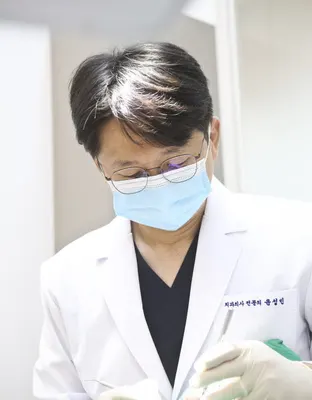 수서스마일치과의원 — 업체가 네이버 플레이스에 올린 사진 3
