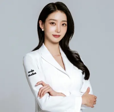 스마일스튜디오치과의원 — 업체가 네이버 플레이스에 올린 사진 1