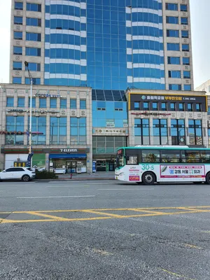 장덕수치과의원 — 업체가 네이버 플레이스에 올린 사진 2