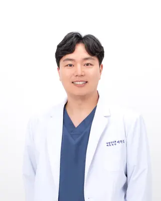 바라던치과의원 — 업체가 네이버 플레이스에 올린 사진 1